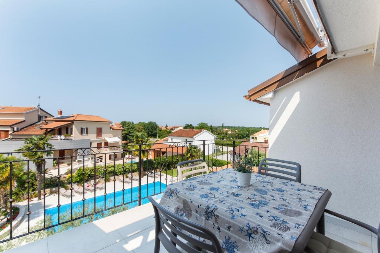 Villa Hope - Apartments With Shared Pool Poreč Exteriér fotografie