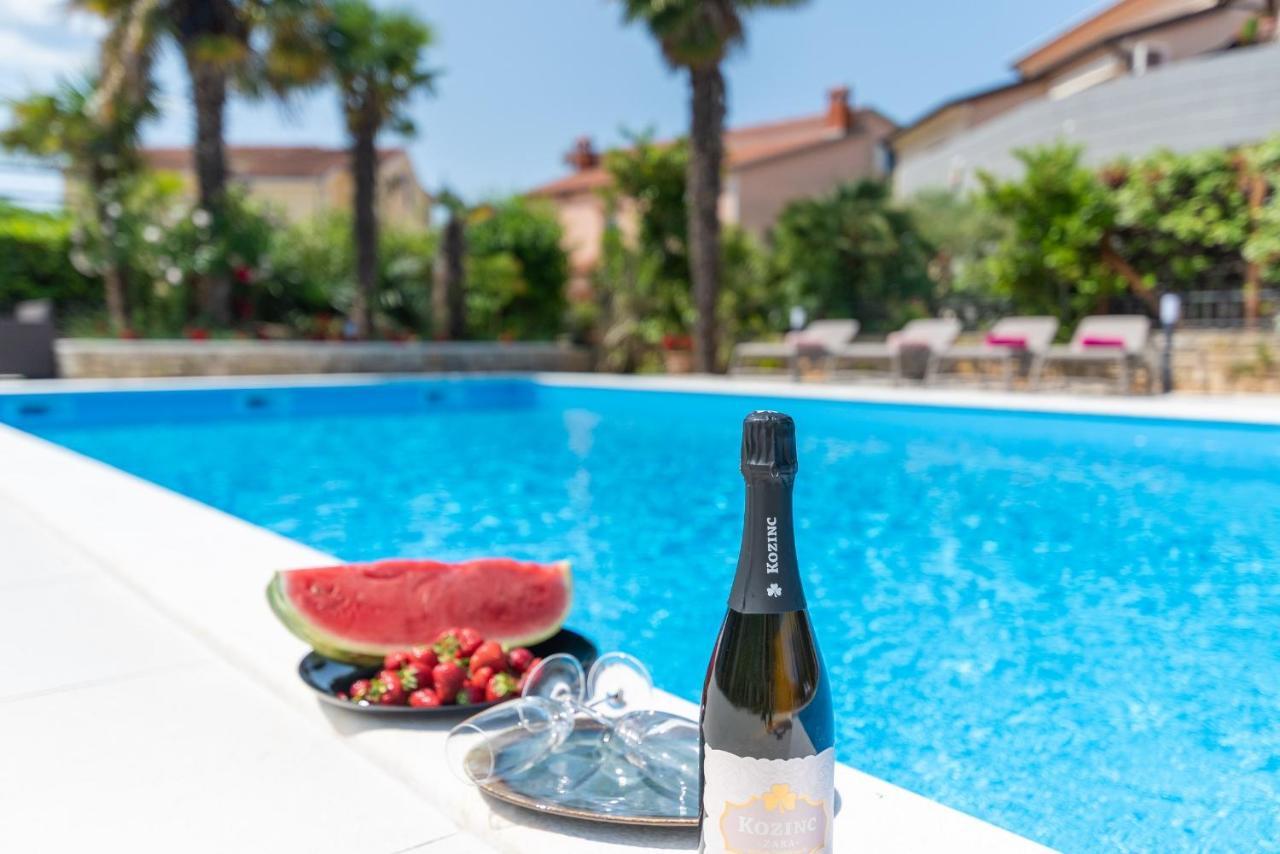 Villa Hope - Apartments With Shared Pool Poreč Exteriér fotografie