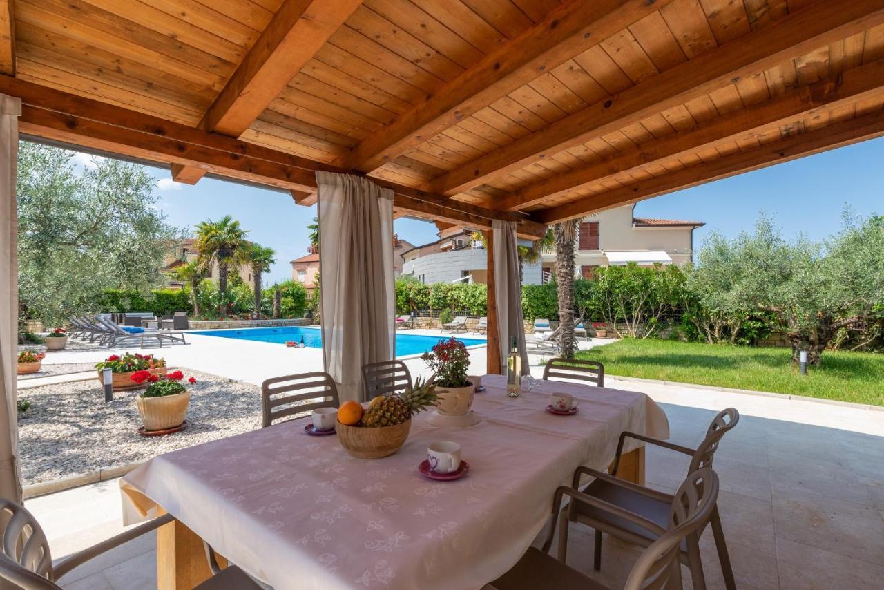 Villa Hope - Apartments With Shared Pool Poreč Exteriér fotografie
