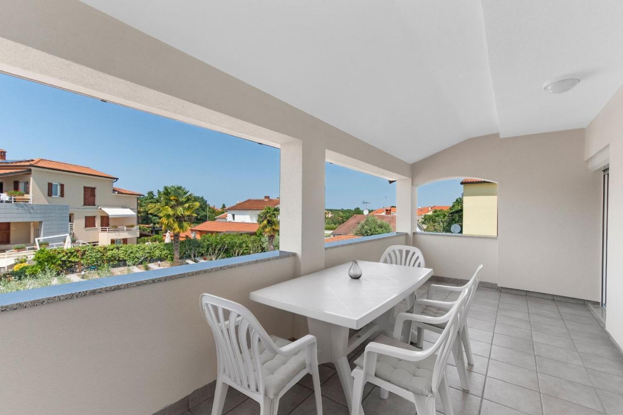Villa Hope - Apartments With Shared Pool Poreč Exteriér fotografie